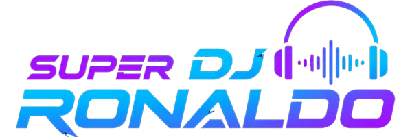 Logotipo oficial retangular Super DJ Ronaldo em cores neon para o cabeçalho do site.